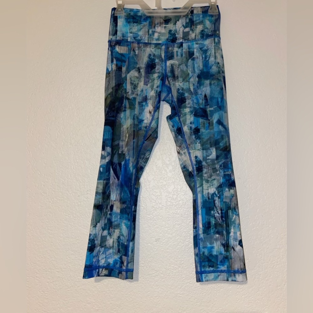 Lululemon Wunder Under Crop (Hi-Rise) 21" Sun Dazed Multi Blue size 6